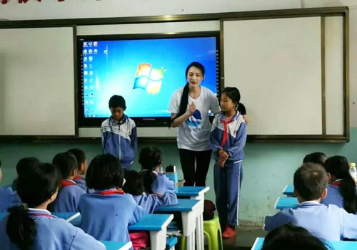 守護(hù)小海豚帶來了生動(dòng)有趣的安全教育課程